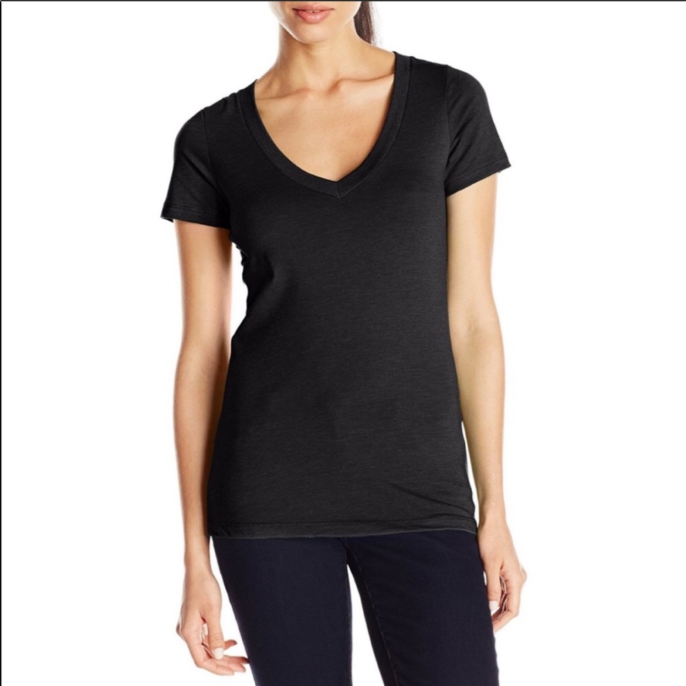 V neck tee